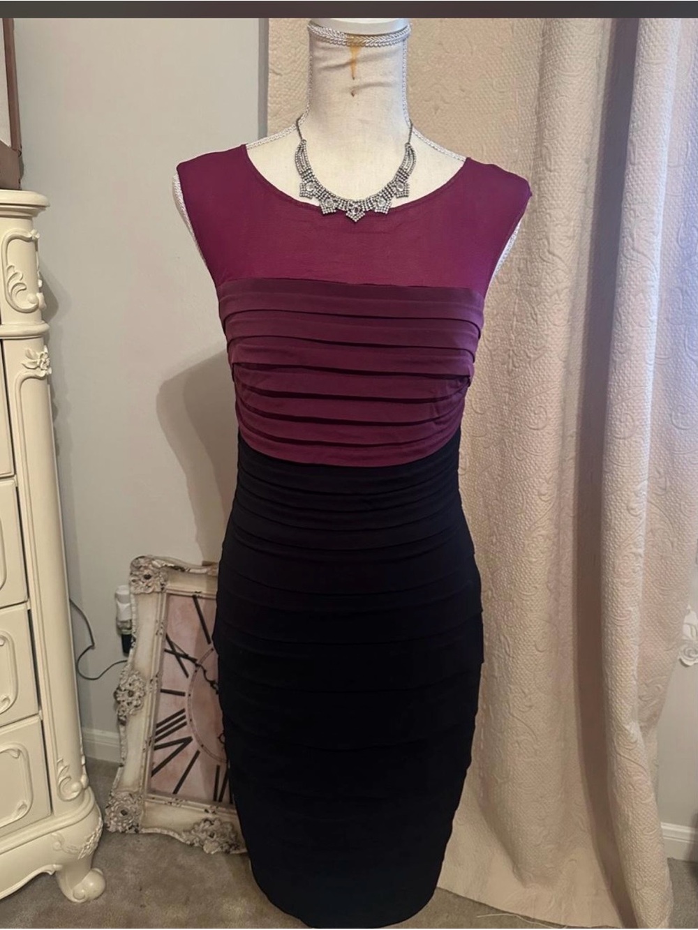 Sleeveless Two-Tone Purple and Black Sheath Bodycon Dress
